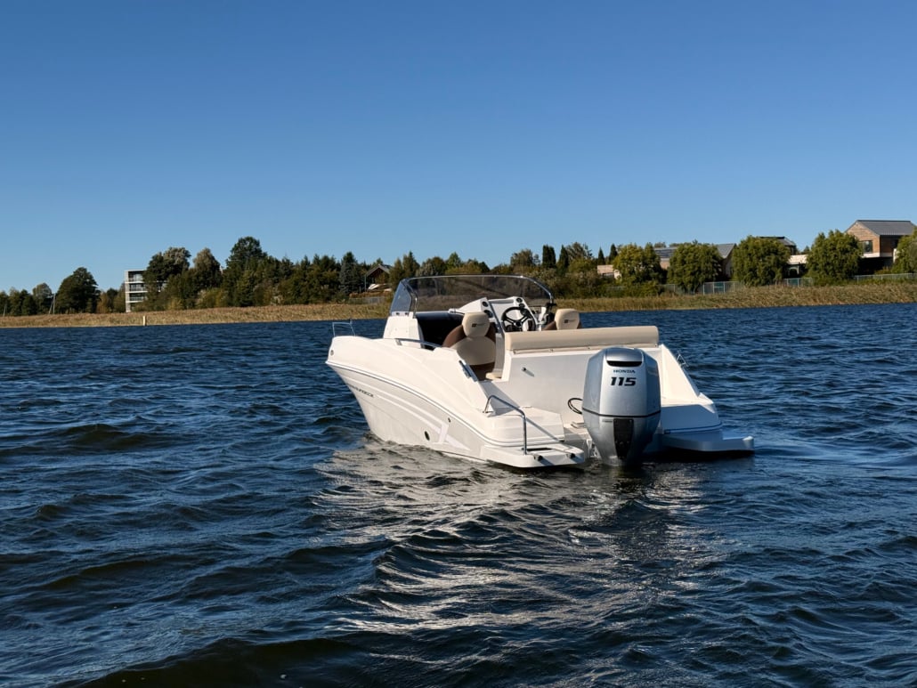 AM 565 Sundeck